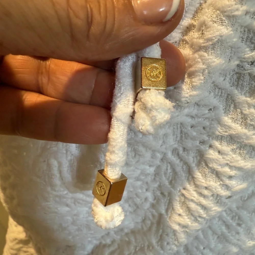 Michael Kors new White Textured Women's Top  stretchy, with beautiful fabric